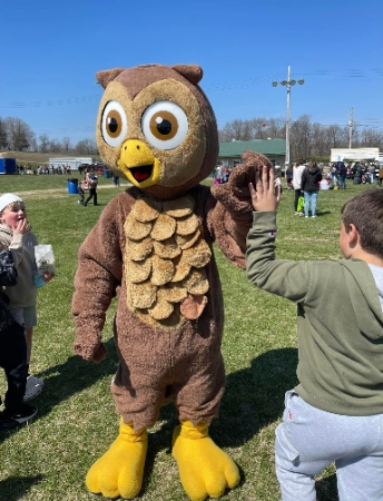 Belgrade mascot at 2024 egg hunt